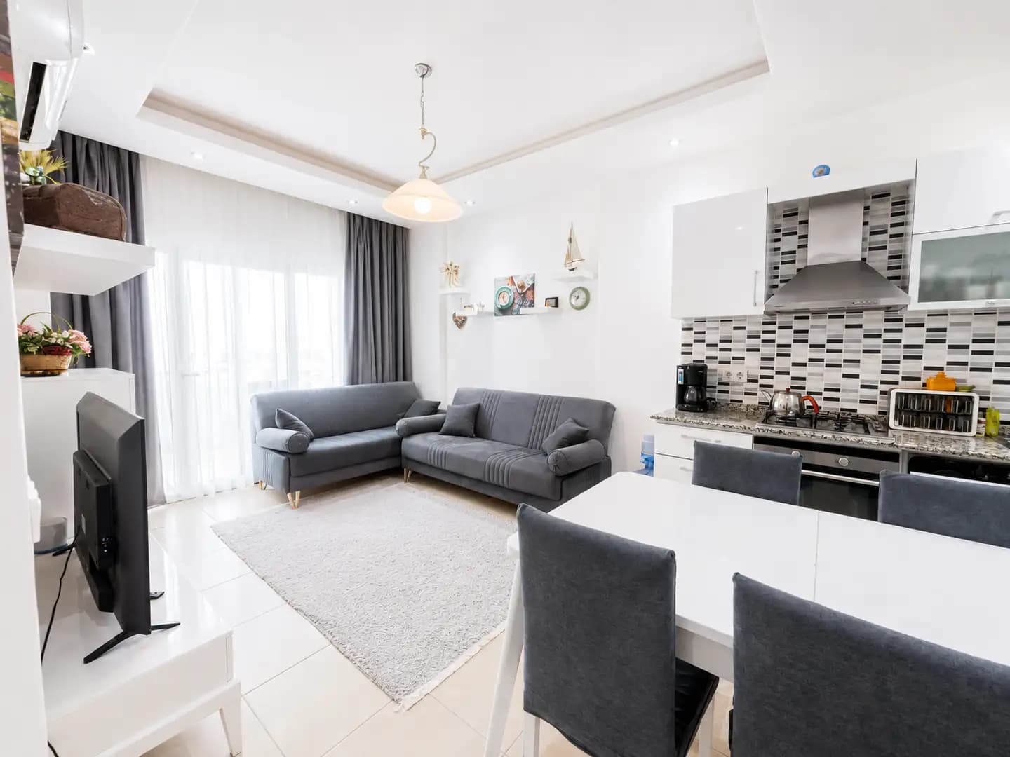 Avsallar'da Emerald Tower'da Satılık 1+1 Eşyalı Daire - Image 4