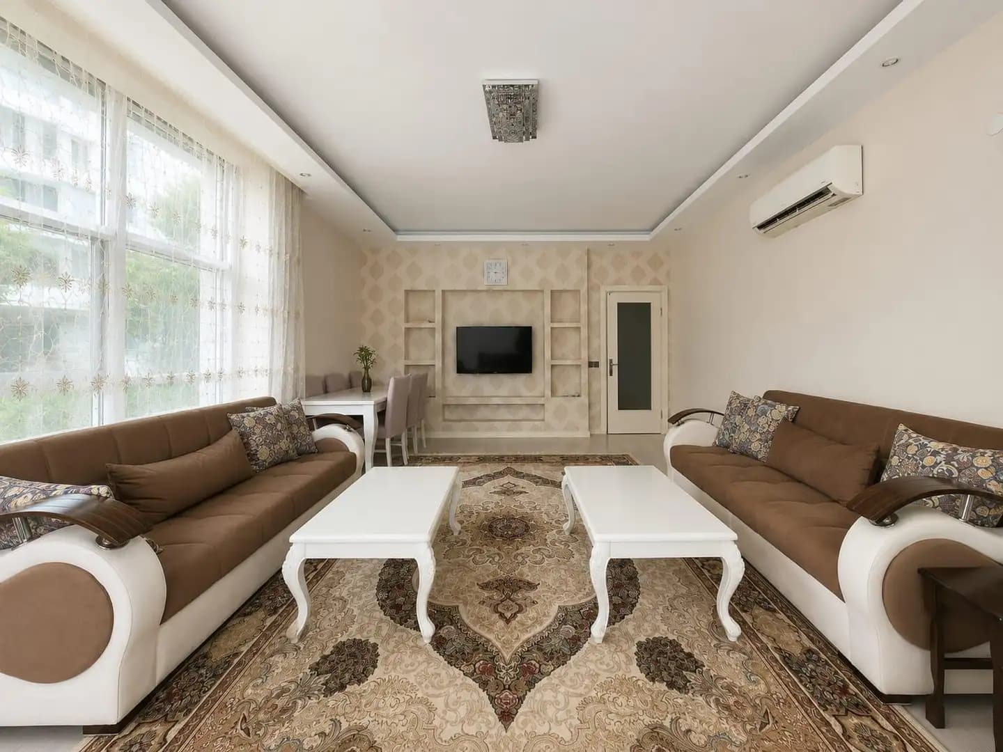 Mahmutlar'da Bahçe Katı Full Eşyalı Satılık 3+1 Daire - Image 3