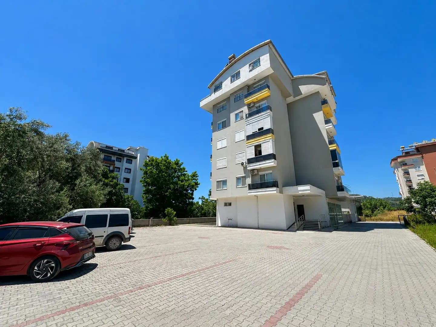 Demirtaş'ta İkamete Uygun Geniş 3+1 Satılık Daire - Image 1